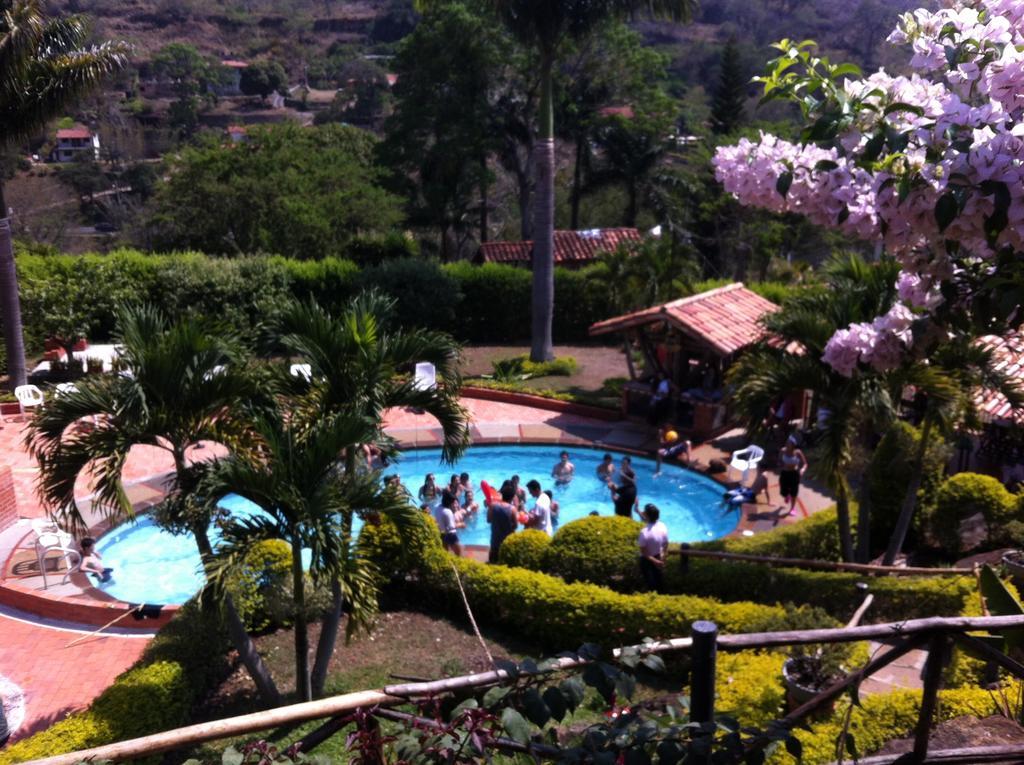 Hotel Campestre Casona Del Camino Real San Gil Buitenkant foto